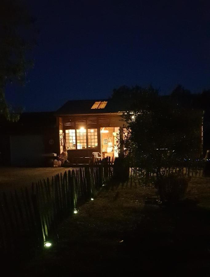 Camping La Petite Houmee Curzay-sur-Vonne Kültér fotó
