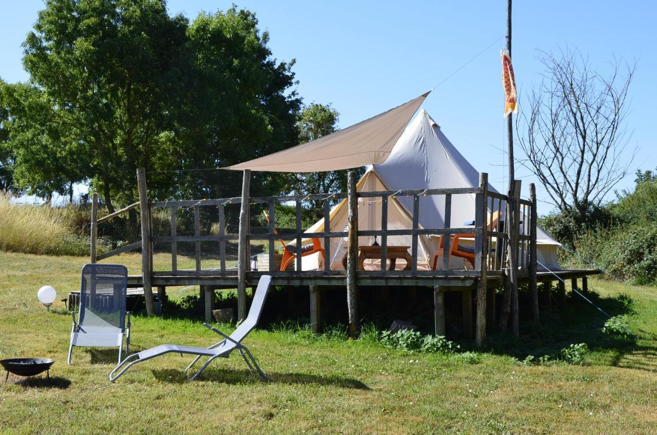 Camping La Petite Houmee Curzay-sur-Vonne Kültér fotó