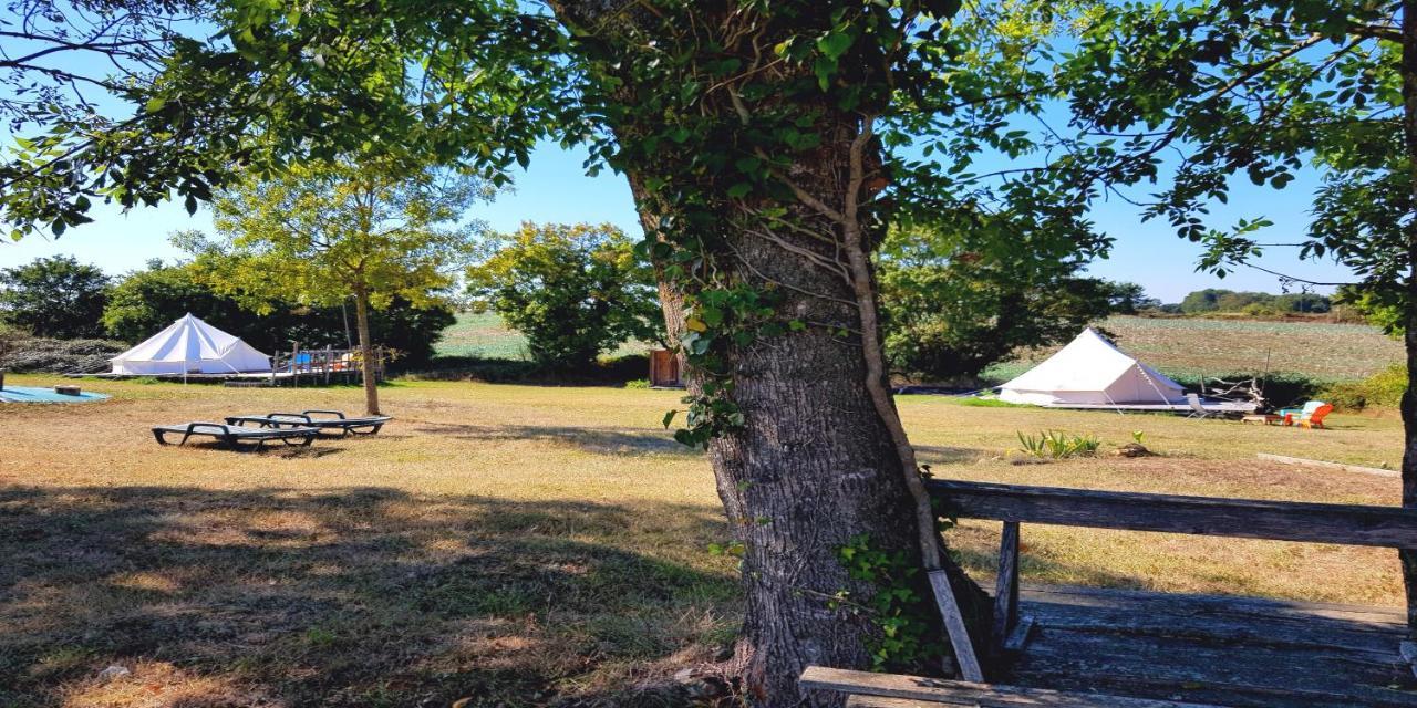 Camping La Petite Houmee Curzay-sur-Vonne Kültér fotó