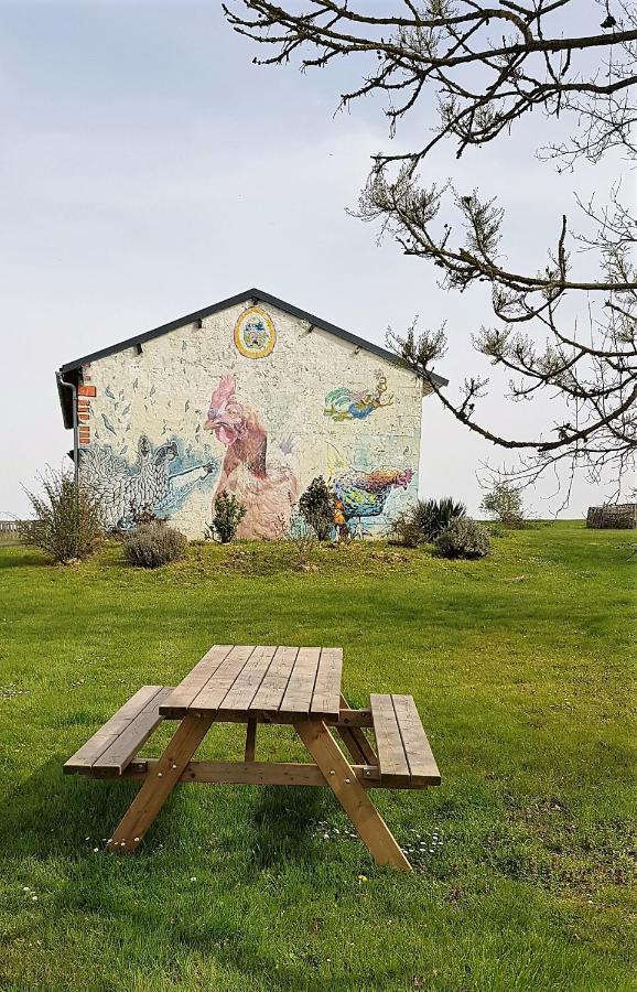 Camping La Petite Houmee Curzay-sur-Vonne Kültér fotó